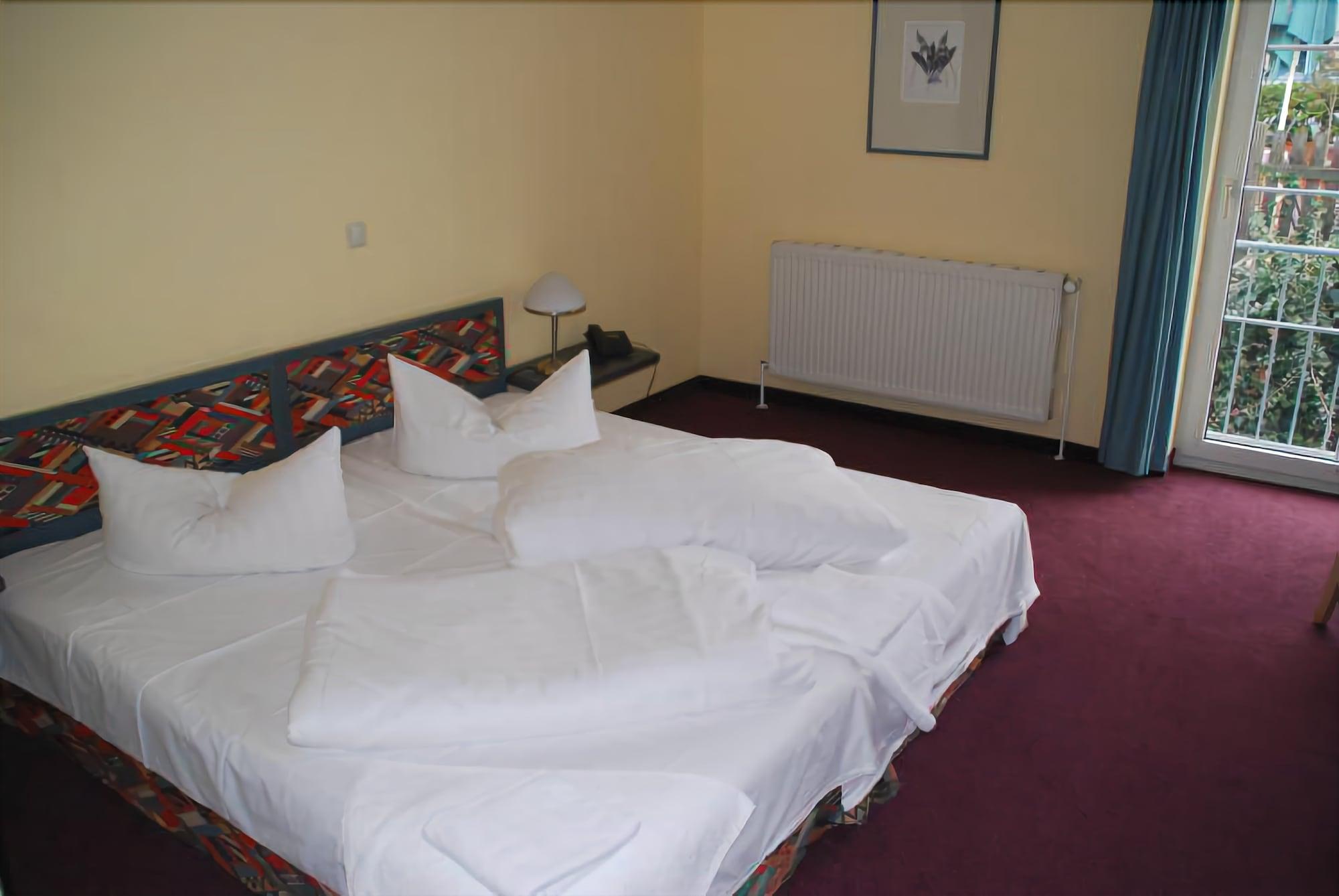 Hotel Lindenberger Hof Ahrensfelde Luaran gambar